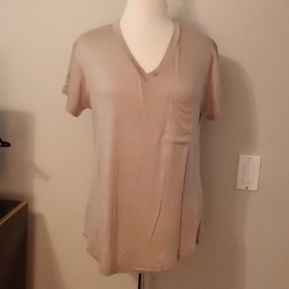 💐”V-Neck" T-Shirt w/ Pocket💐OLIVE color